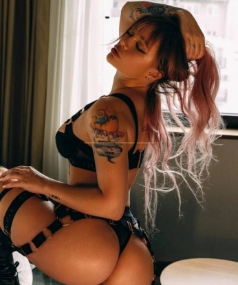 Я могу стать твоей ночной фантазией, подарить тебе незабываемые мгновения наслаждения. 💋 Я опытна и искусна в любых желаниях и фантазиях. Мои услуги включают классический секс, глубокий минет, эротический массаж и многое другое. ✨ Всегда готова открываться и пробовать что-то новое. Мои фото настоящие, проверено временем и отзывами. Из тысячи слов моих довольных клиентов одно ясно - я доставлю истинное удовольствие и расслабление. 🌟 Не упусти свой шанс на незабываемую встречу со мной. Жду тебя, чтобы сделать нашу встречу особенной и незабываемой. 🔥 4804, 25 лет