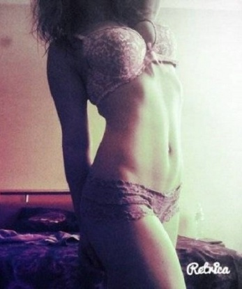 Моя нежная кожа, красивая фигура и опыт приносят удовольствие вне границ. Я готова подарить тебе незабываемые моменты страсти и наслаждения. Мои услуги включают классический секс, оральные ласки и многое другое. Москва - город возможностей, и я готова воплотить все твои фантазии в реальность. Мои фото подтверждают мою красоту и сексуальность. За мной уже остались благодарные клиенты, и я готова стать твоей неповторимой опытной индивидуалкой. Открой новый мир удовольствия вместе со мной! 💋 8079, 26 лет